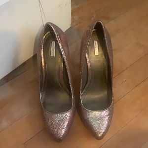 Report Heels